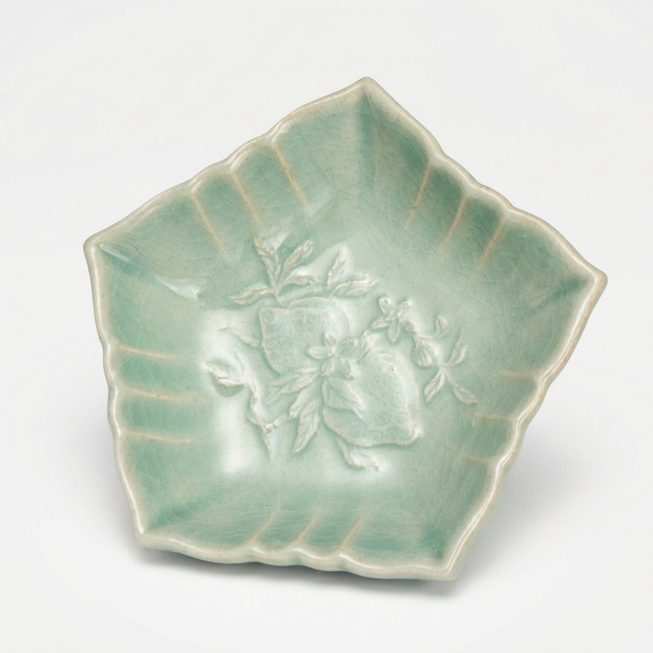 Goryeo (Korea) Celadon Incised “Gamyanggak” Pattern Pentagon Dish